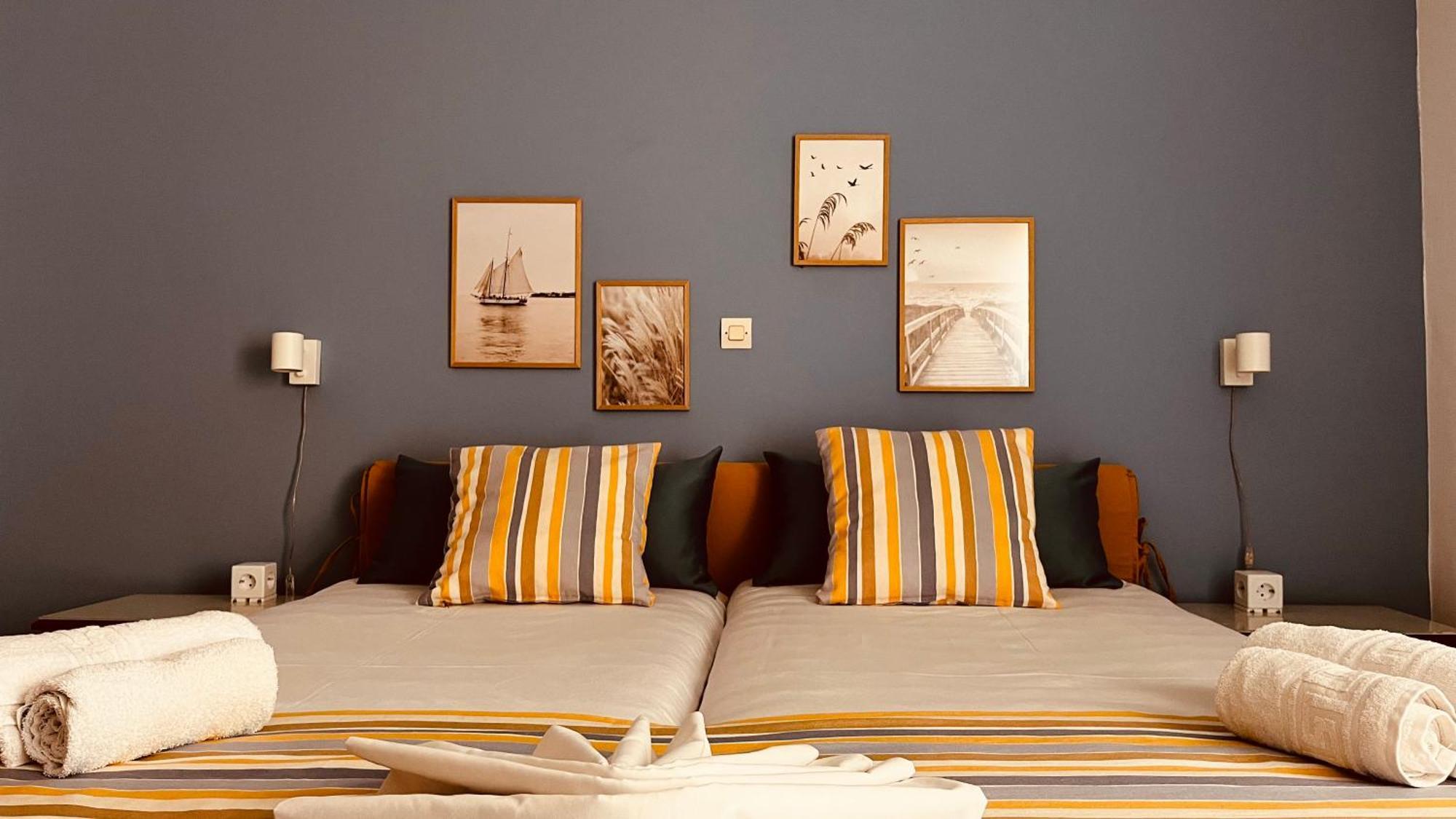 Michael Apartments Agia Marina  Bagian luar foto